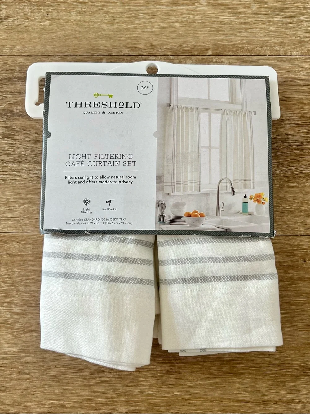 NWT Threshold Light Filtering Cafe Curtain Set